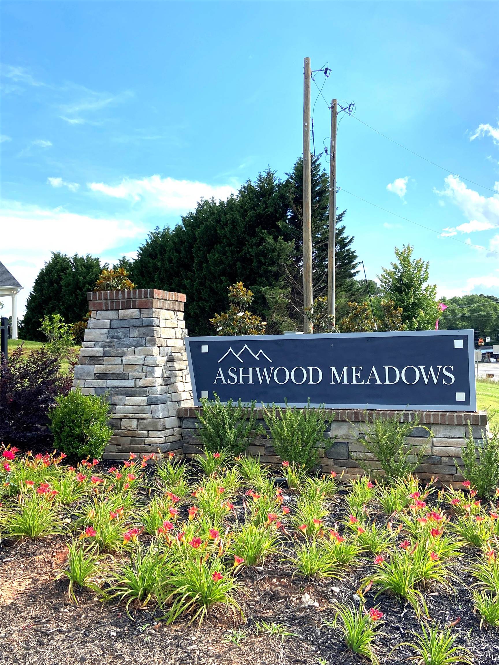 128 Old Furnace Road Boiling Springs, SC 29316 - Photo 4 of 5