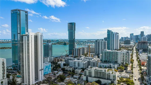 $8,900 | 480 Northeast 31st Street, Unit 1207, Miami, FL 33137