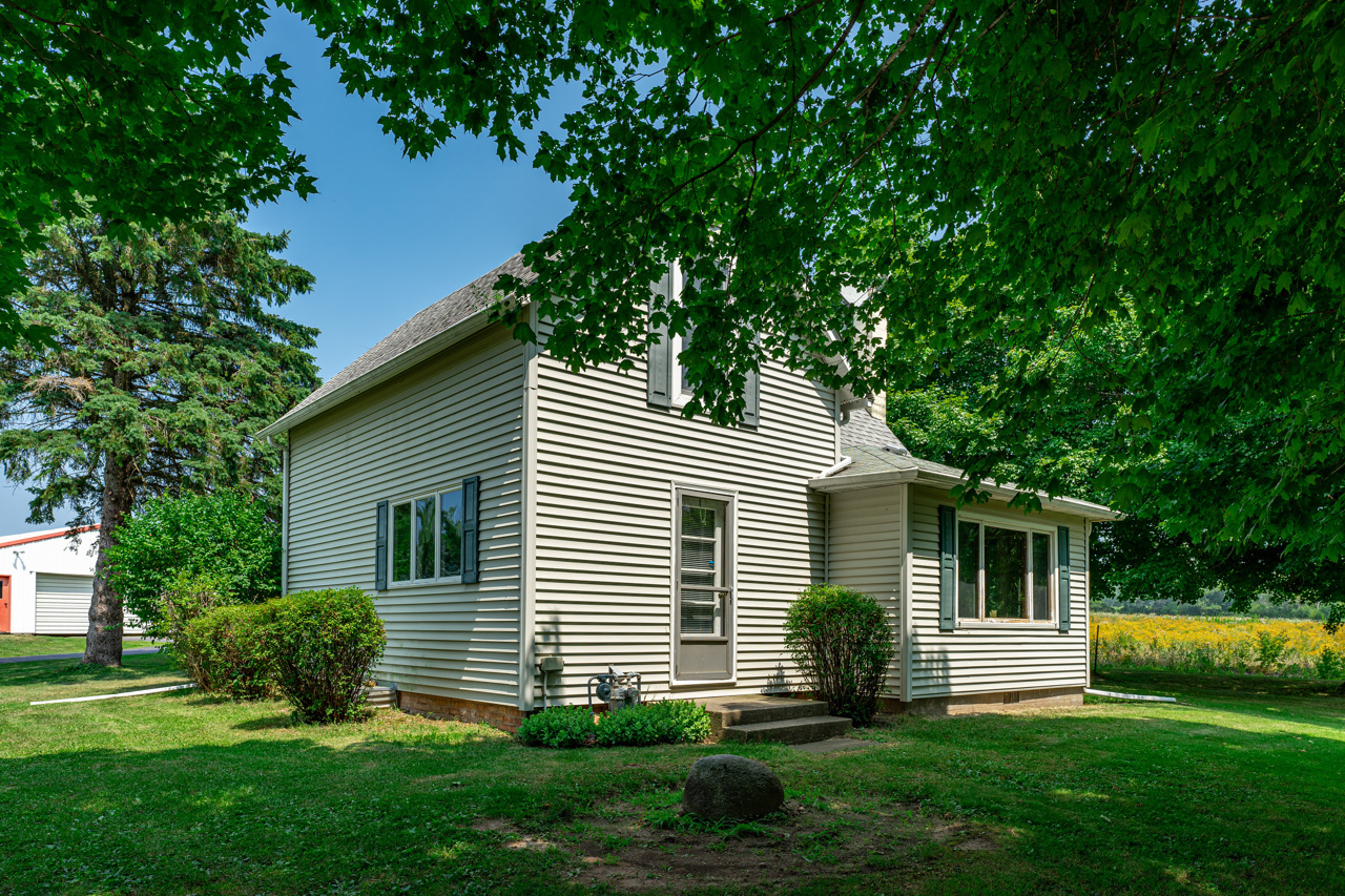 28234 Brickville Road Sycamore, IL 60178 - Photo 25 of 38