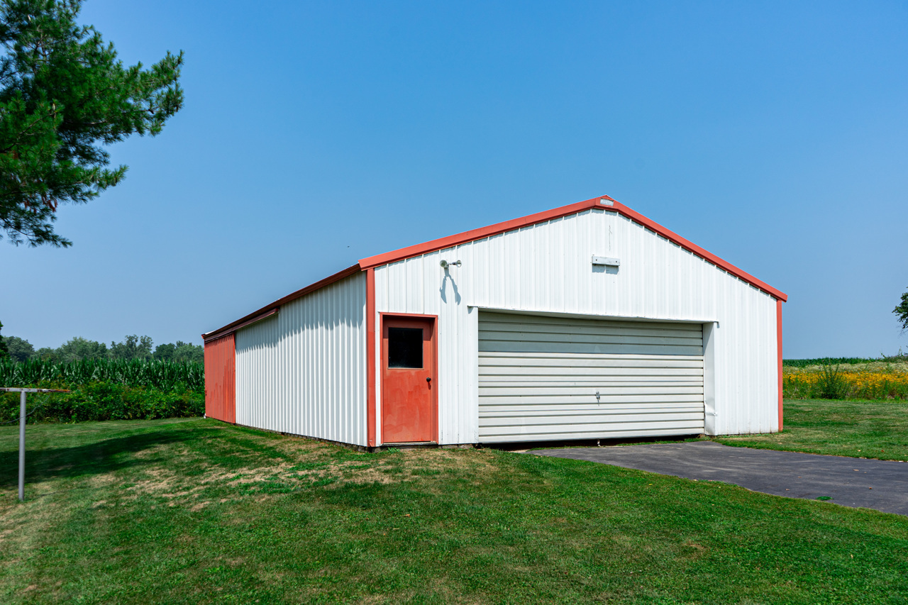 28234 Brickville Road Sycamore, IL 60178 - Photo 27 of 38