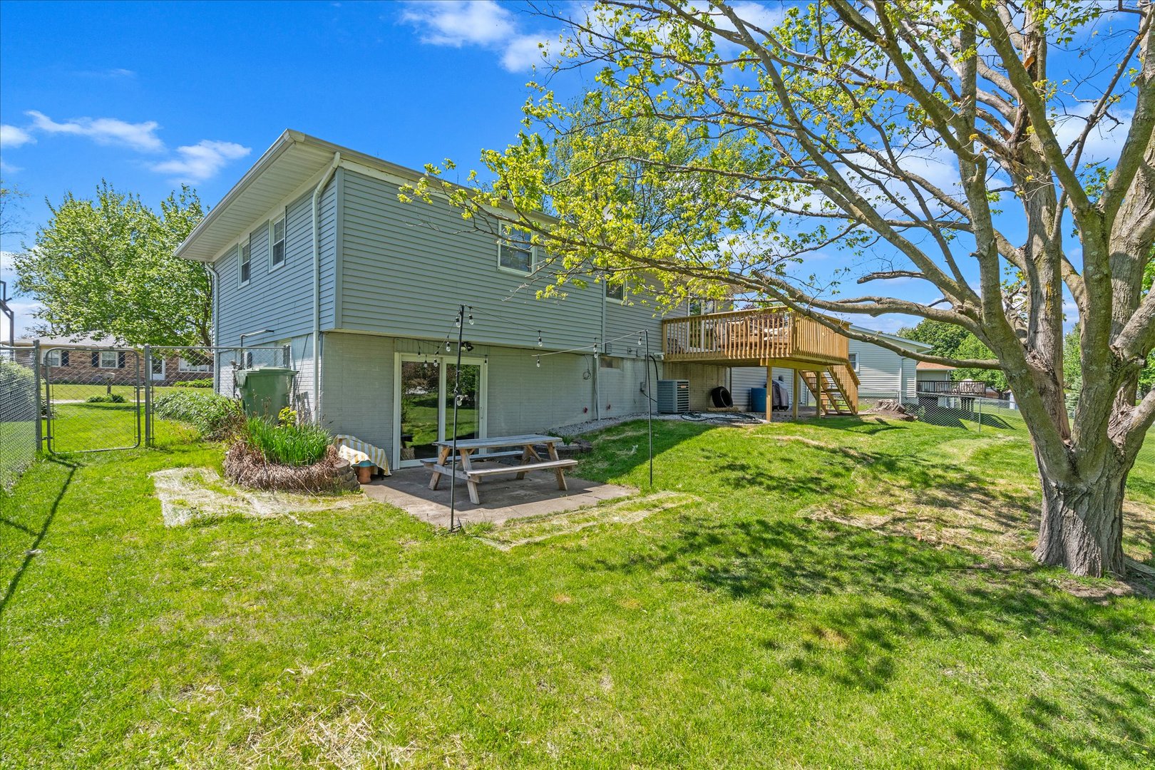 314 Crest Road Eldridge, IA 52748 - Photo 42 of 44