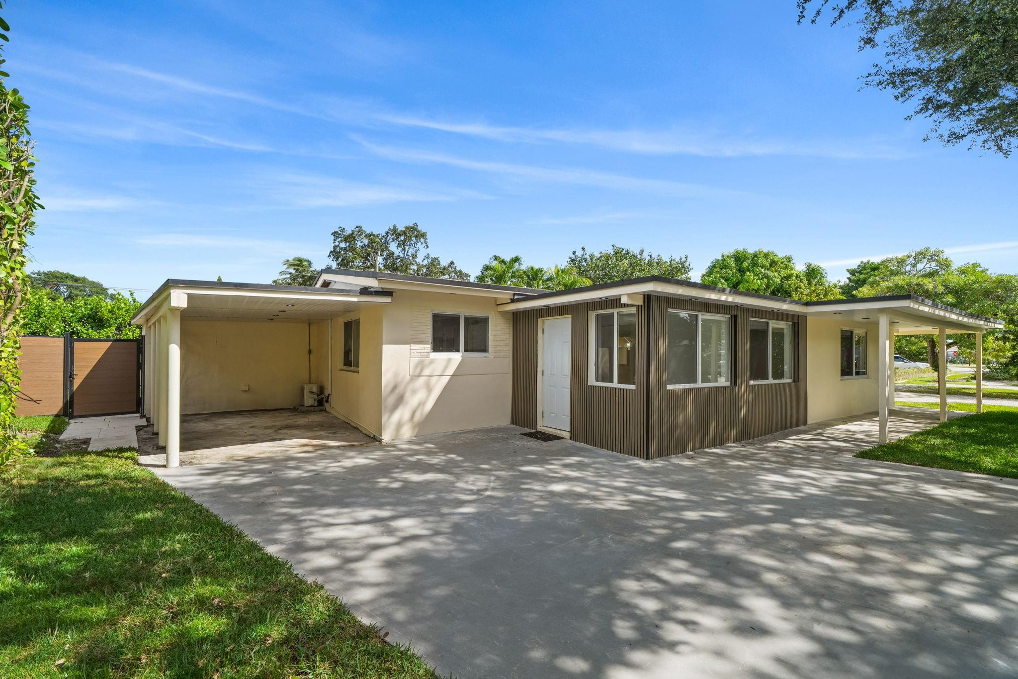 823 Southwest 27th Street Fort Lauderdale, FL 33315 - Photo 2 of 56 Photo 2