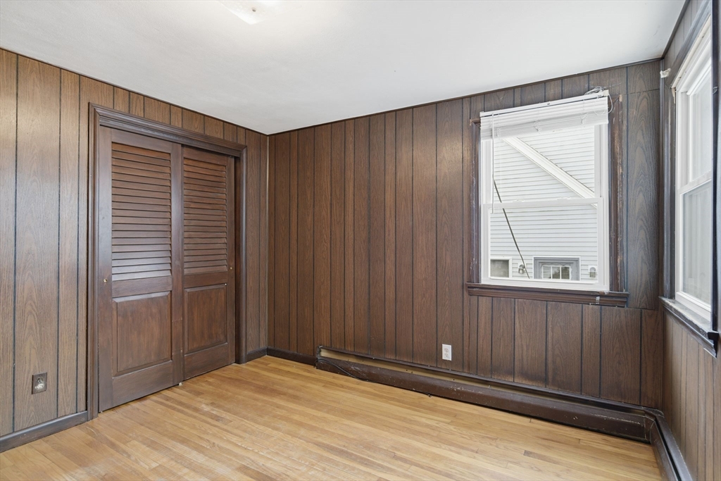 144 Almon Avenue West Springfield, MA 01089 - Photo 19 of 41