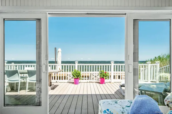 $1,950,000 | 29 Bayview Avenue, Ocean Beach, NY 11770