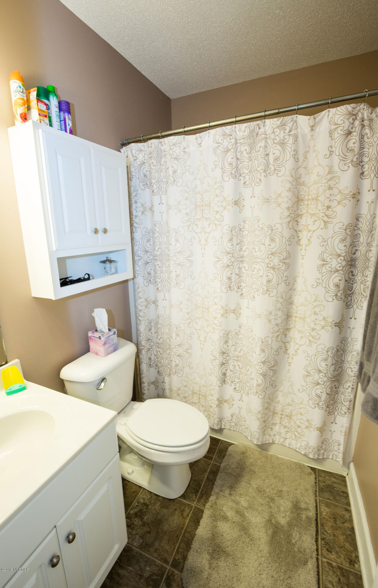 160 Hadnot Farm Road Swansboro, NC 28584 - Photo 9 of 12 Hallway bathroom