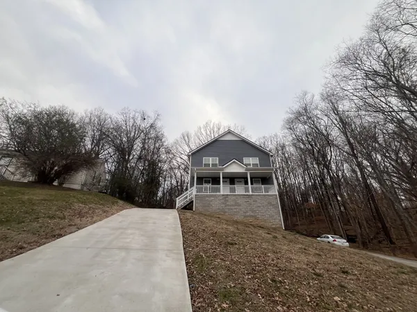$1,700 | 114 Valley View Circle, Unit B, Clarksville, TN 37040