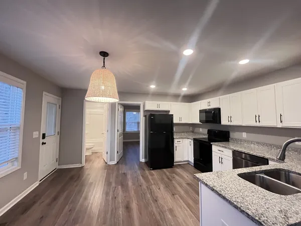 $1,700 | 114 Valley View Circle, Unit B, Clarksville, TN 37040