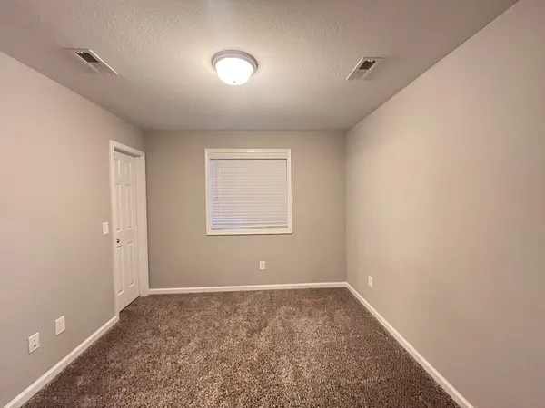 $1,700 | 114 Valley View Circle, Unit B, Clarksville, TN 37040