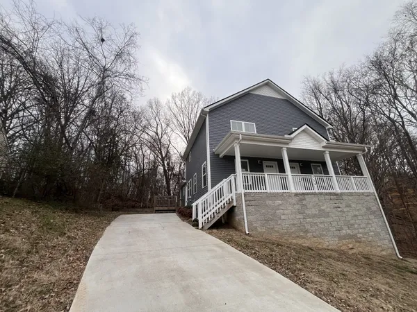 $1,700 | 114 Valley View Circle, Unit B, Clarksville, TN 37040