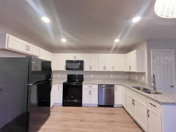 $1,700 | 114 Valley View Circle, Unit B, Clarksville, TN 37040