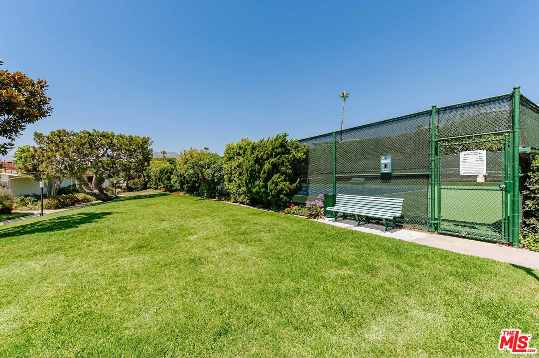 6789 Shearwater Lane Malibu, CA 90265 - Photo 14 of 21 a view of a back yard of the house