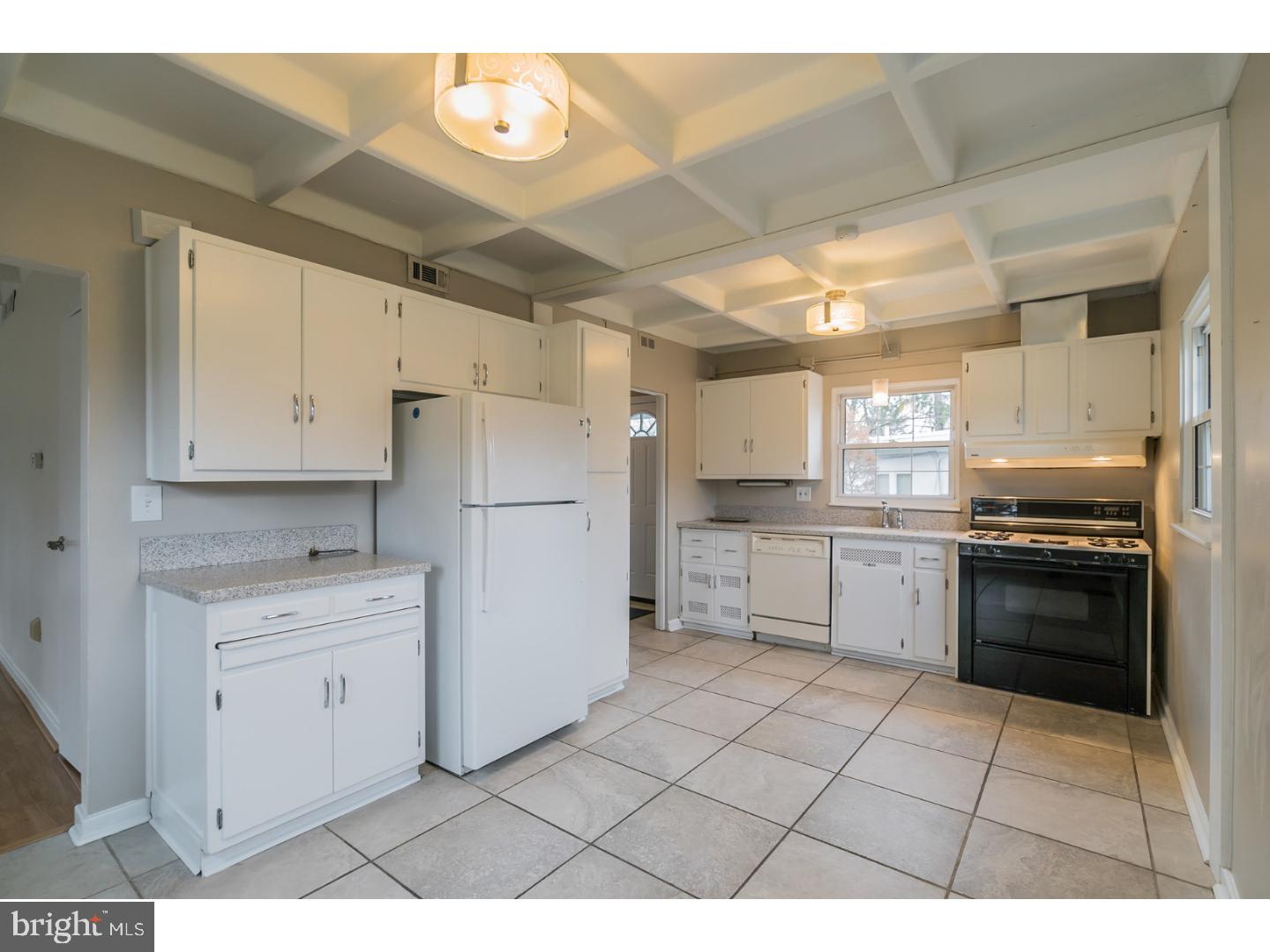 8102 MacArthur Road Wyndmoor, PA 19038 - Photo 6 of 22 Gallery Image 6