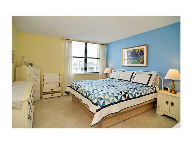 1950 Southwest Palm City Road, Unit 6301 Stuart, FL 34994 - Photo 8 of 15 Gallery Image 8