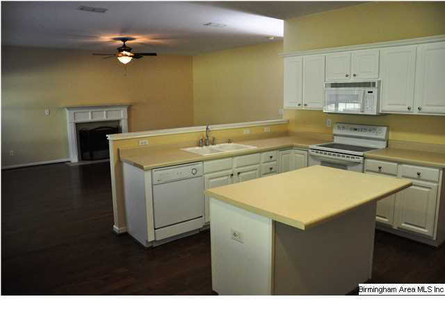 644 Bluff Park Road Birmingham, AL 35226 - Photo 4 of 23