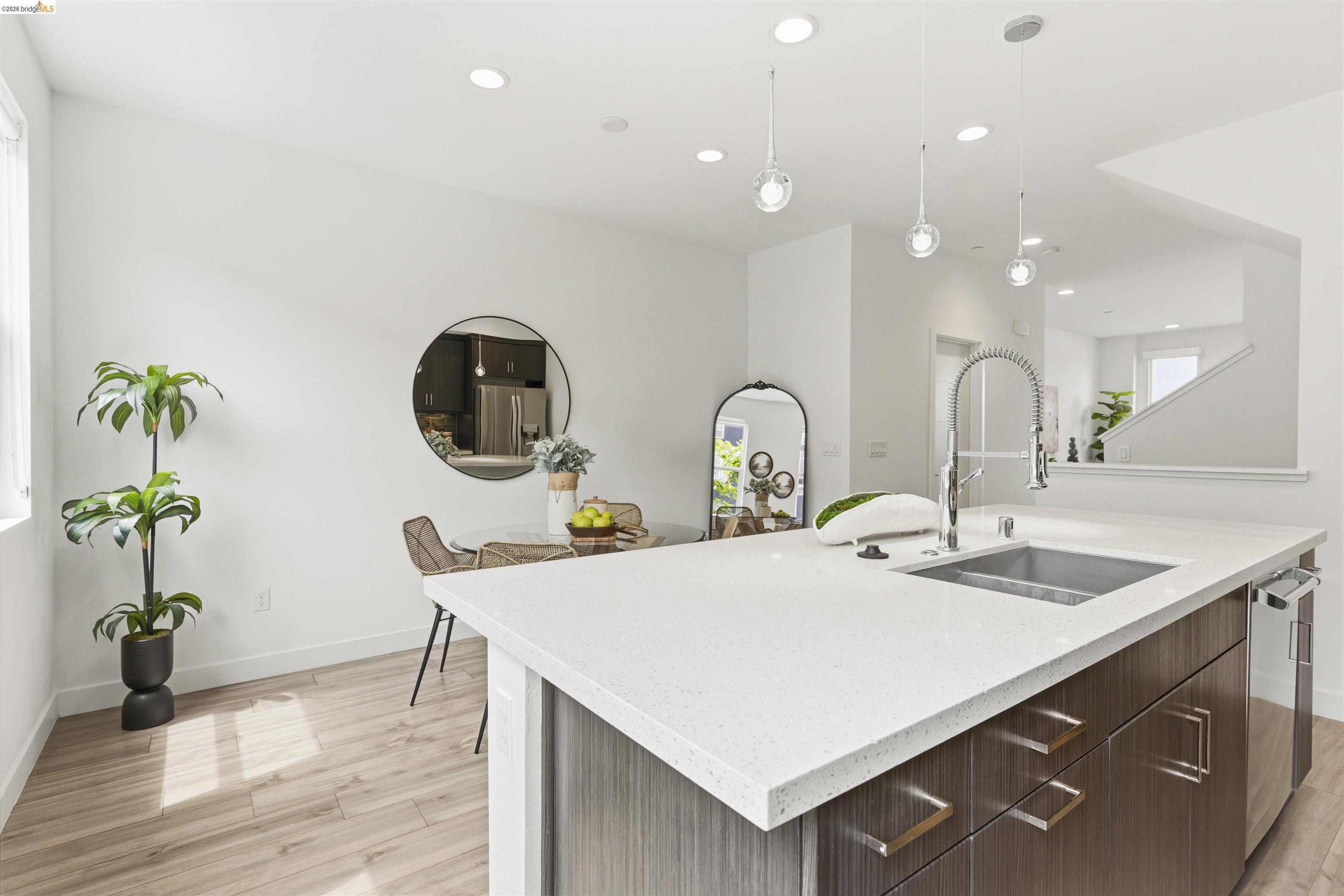 1355 Pullman Way Oakland, CA 94607 - Photo 14 of 75