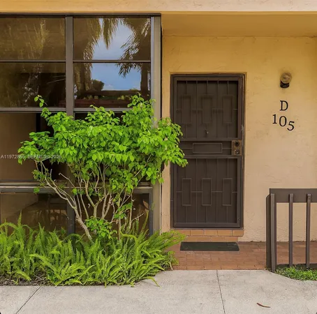 $2,900 | 800 Northeast 199th Street, Unit 105D, Miami, FL 33179