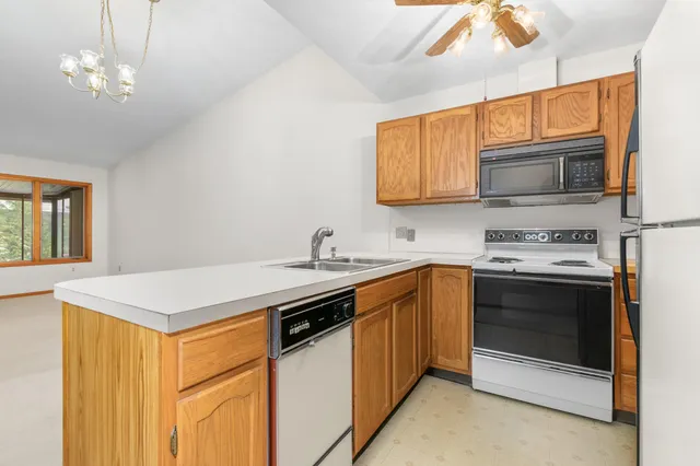 $239,000 | 4683 Rockvalley Drive Northeast, Unit 2, Grand Rapids, MI 49525