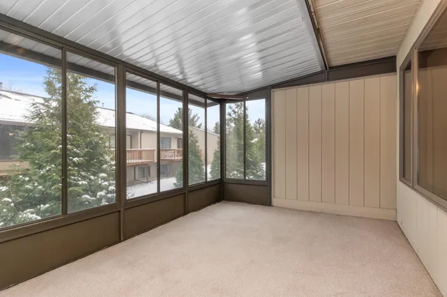 $239,000 | 4683 Rockvalley Drive Northeast, Unit 2, Grand Rapids, MI 49525