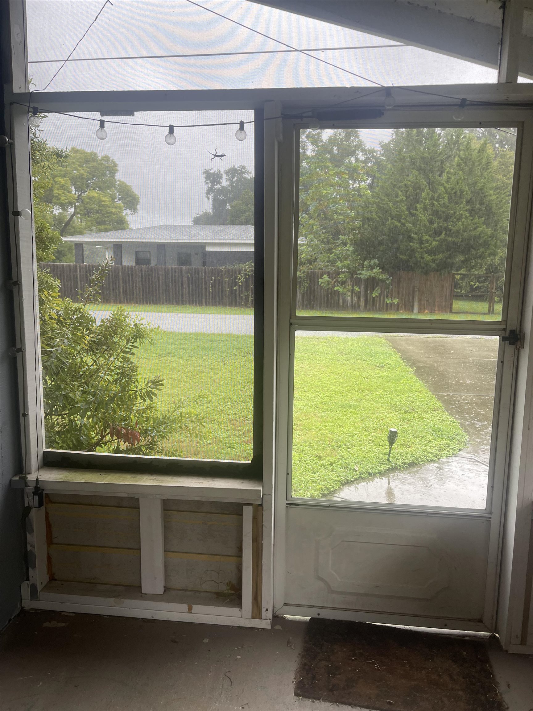 2928 Del Rio Drive St. Augustine, FL 32084 - Photo 16 of 18 a view of a window