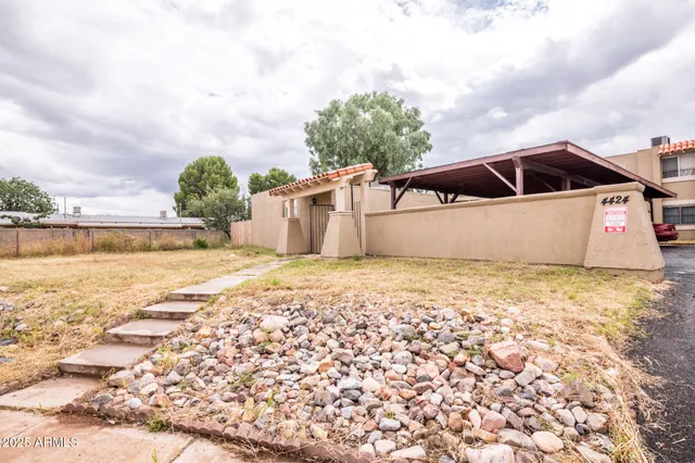 $129,000 | 4424 Plaza Vista, Unit A, Sierra Vista, AZ 85635