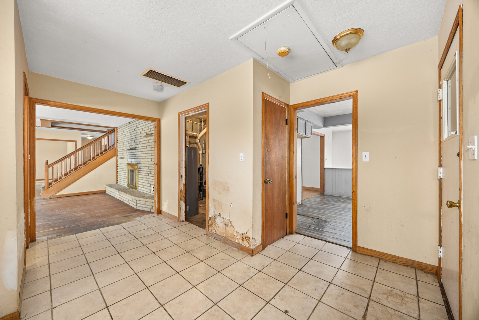 1095 South 10th Street Kankakee, IL 60901 - Photo 11 of 38