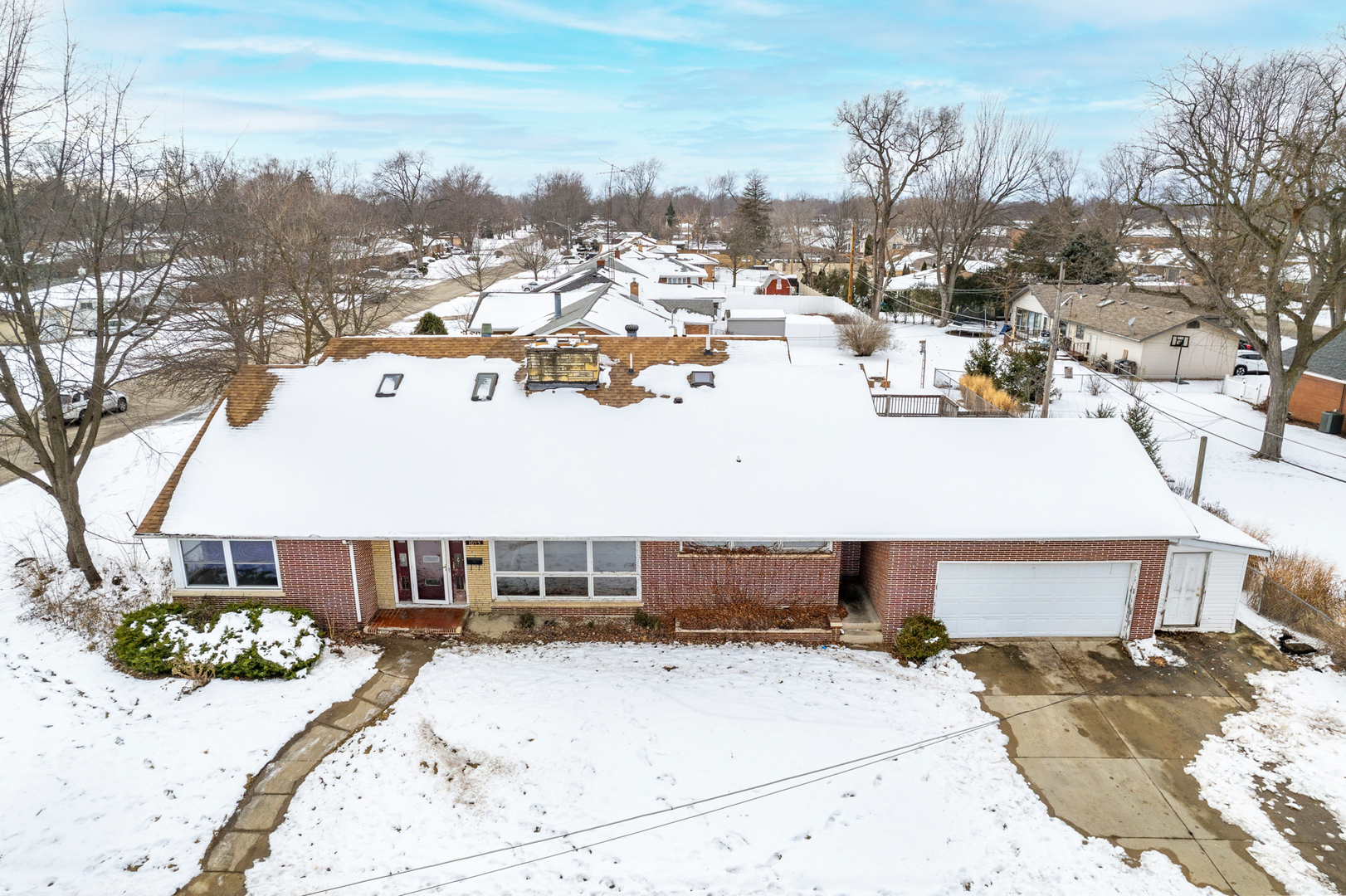 1095 South 10th Street Kankakee, IL 60901 - Photo 2 of 38