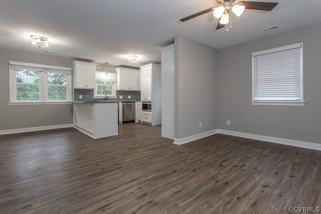 8906 Centennial Road Disputanta, VA 23842 - Photo 8 of 34 Gallery Image 8