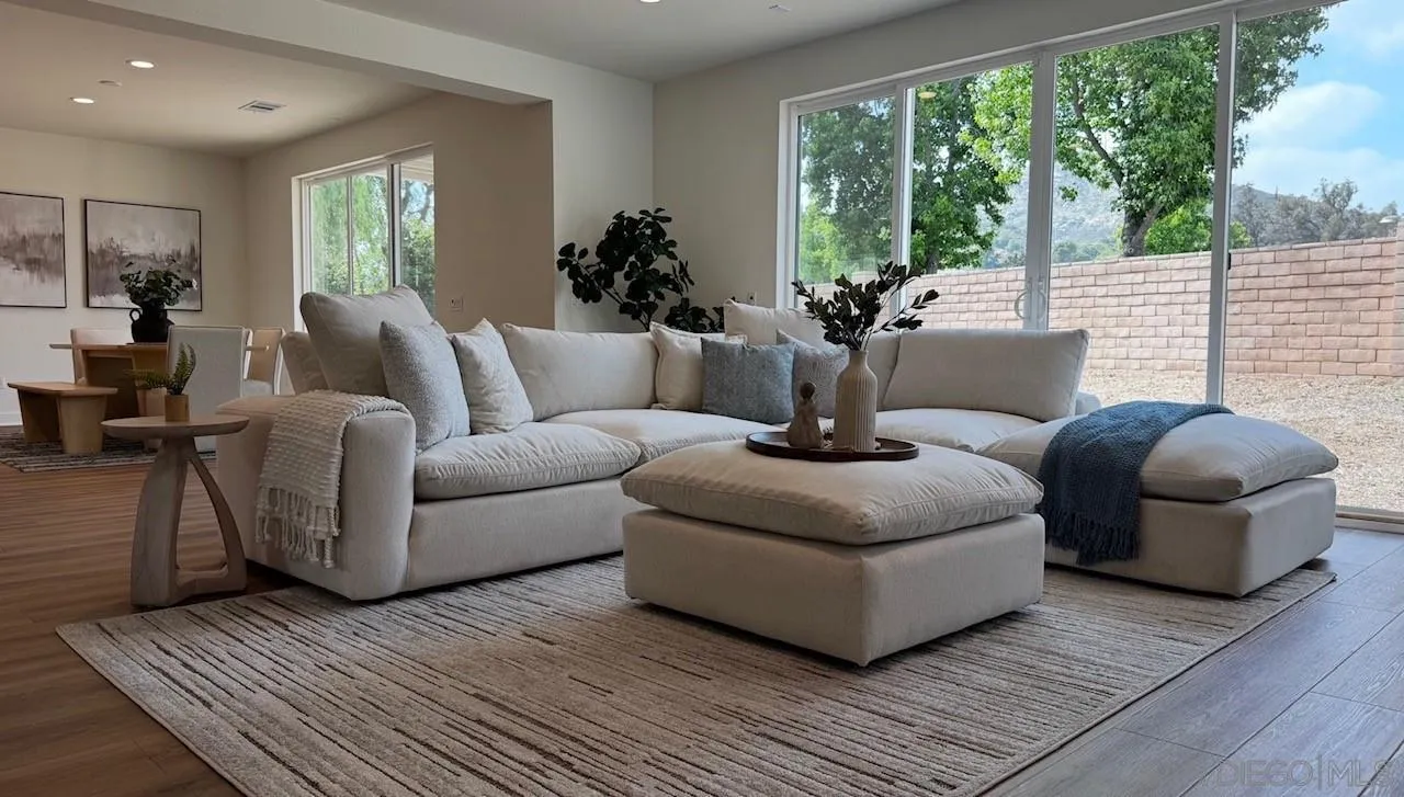 13780 Holly Oak Way Poway, CA 92064 - Photo 7 of 39