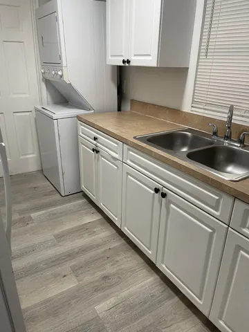 $1,650 | 1245 West 35th Street, Unit 2, Riviera Beach, FL 33404