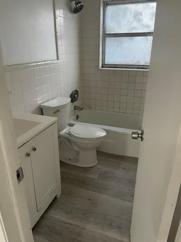 $1,650 | 1245 West 35th Street, Unit 2, Riviera Beach, FL 33404