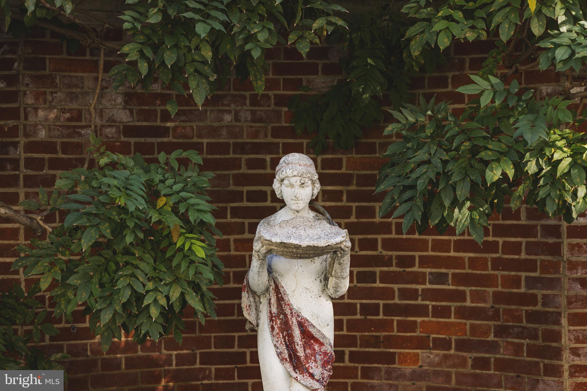 3117 O Street Northwest Washington, DC 20007 - Photo 16 of 33