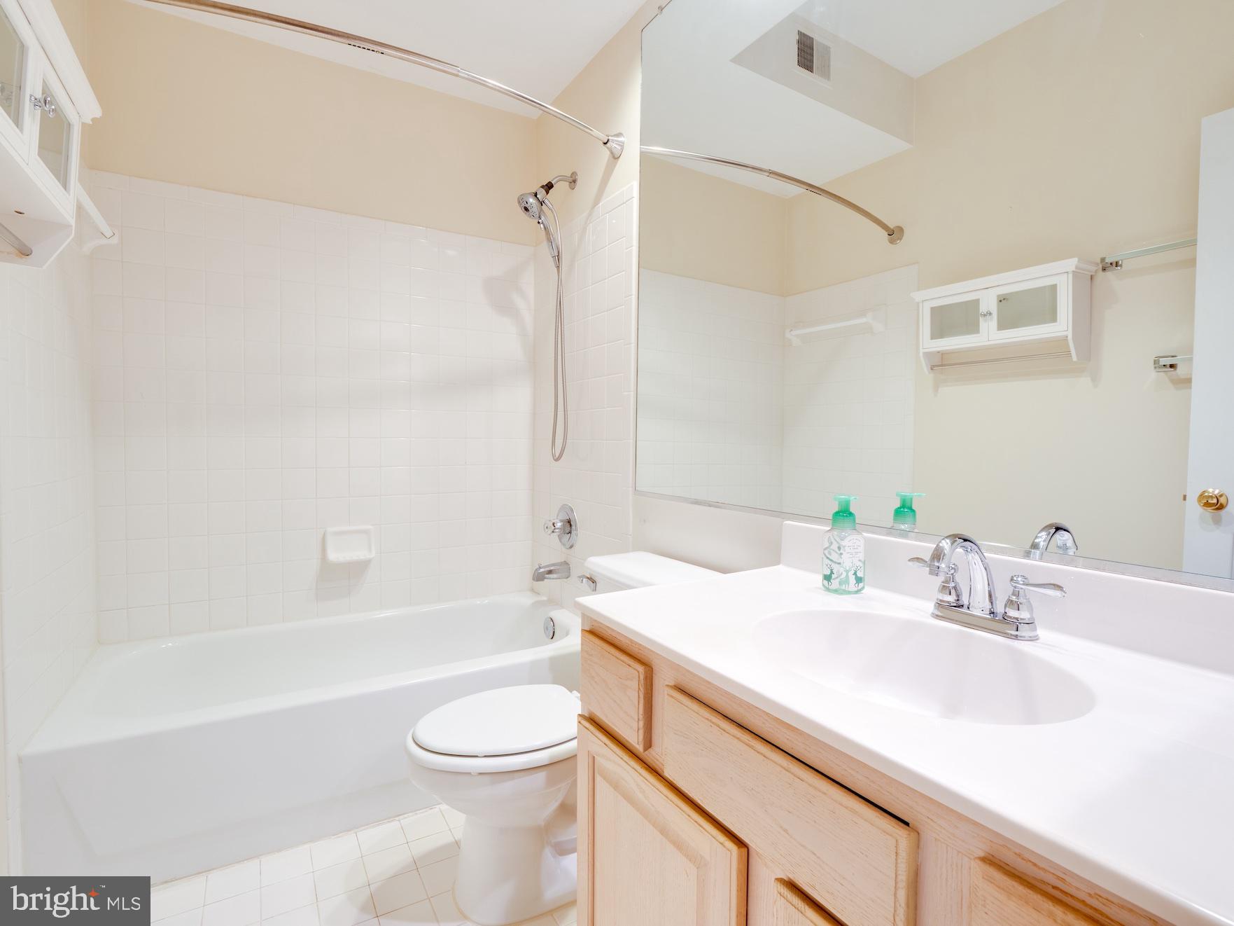 11308 Sundial Court, Unit 913 Reston, VA 20194 - Photo 18 of 26