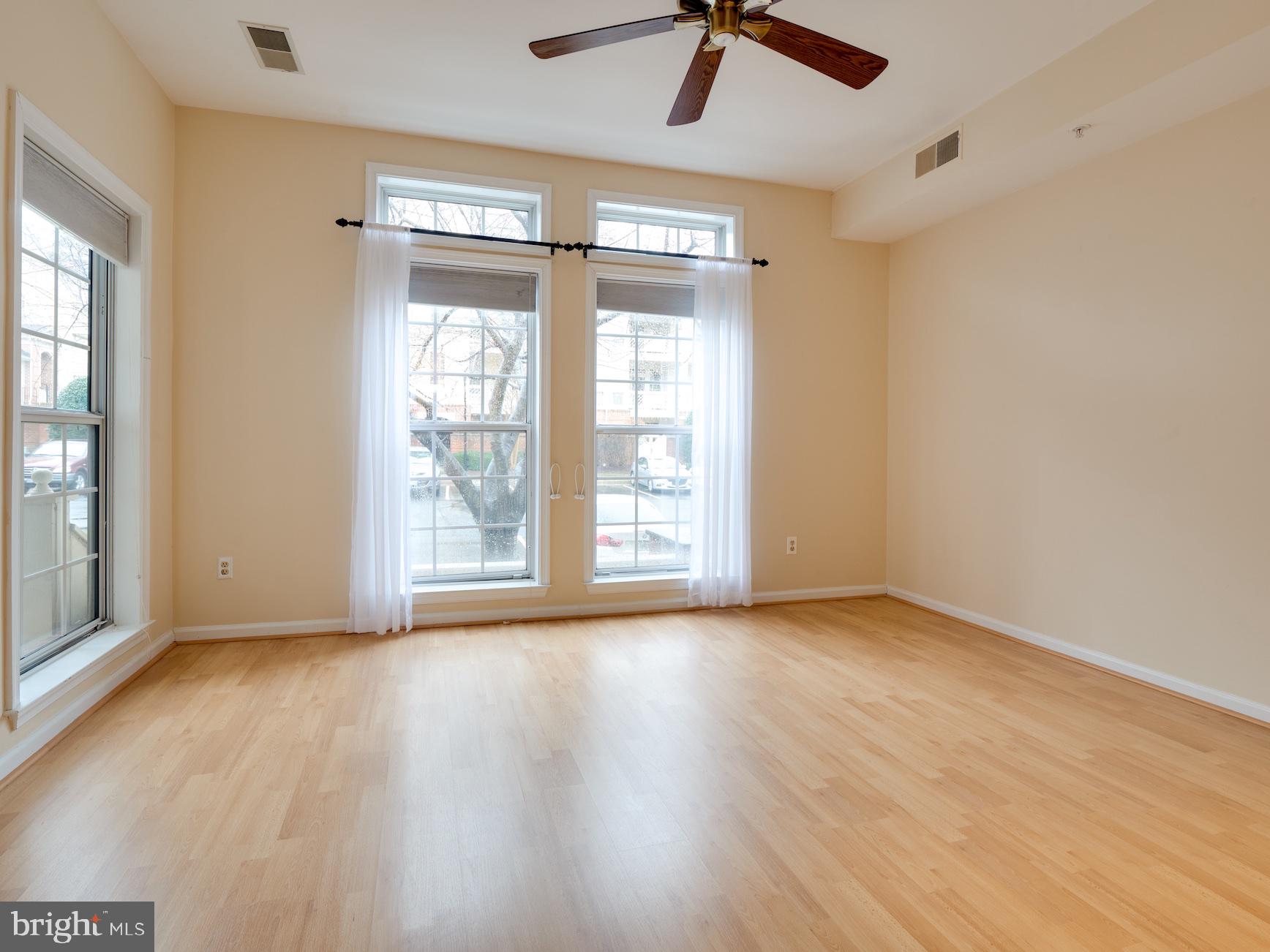 11308 Sundial Court, Unit 913 Reston, VA 20194 - Photo 20 of 26