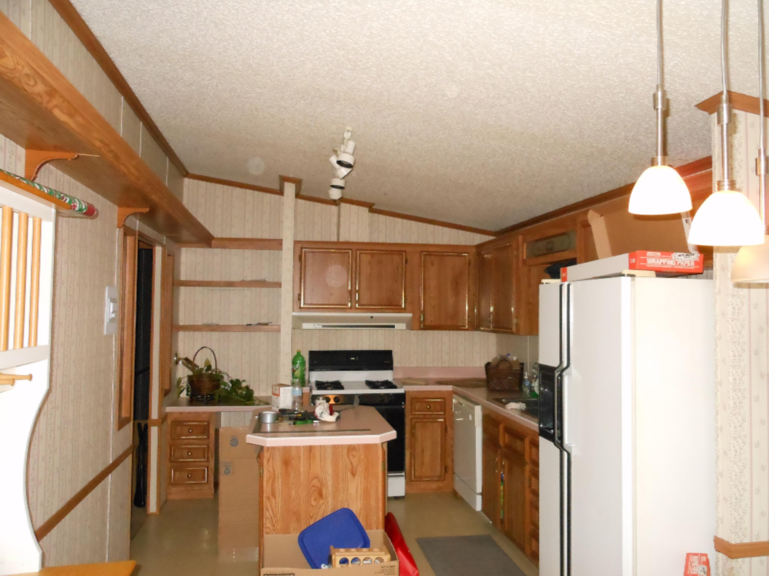 320 Rahn Street Muskegon, MI 49442 - Photo 3 of 10 DSCN0168