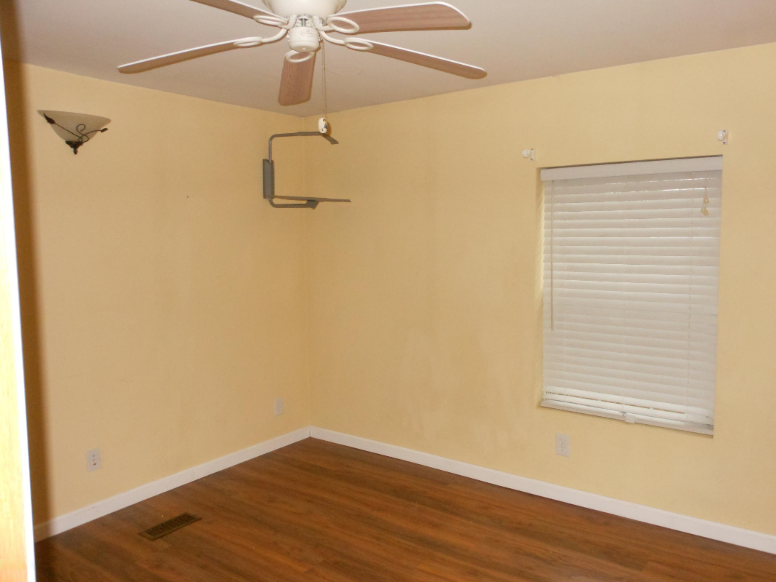 320 Rahn Street Muskegon, MI 49442 - Photo 7 of 10 DSCN0166