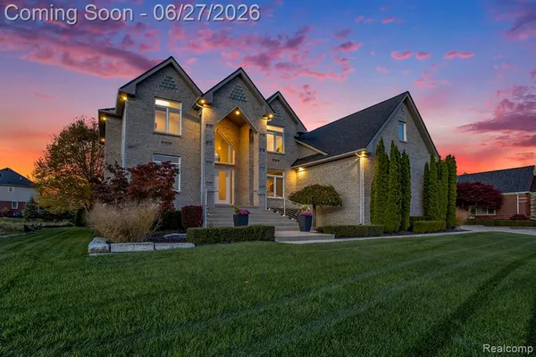 $1,149,000 | 6535 Pond Drive, Washington, MI 48094