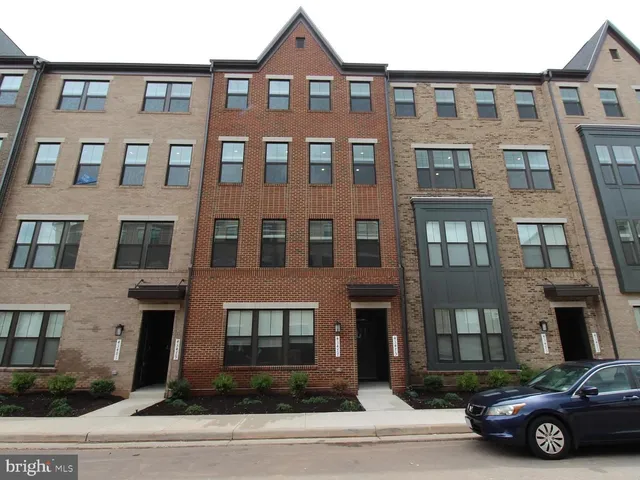 a car parked in front of a building