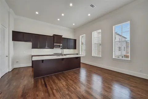$499,000 | 2058 Fannin Station North, Houston, TX 77045