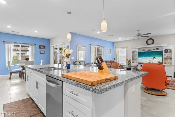 $679,999 | 1961 Colbert Cove Court, North Las Vegas, NV 89084