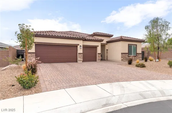 $679,999 | 1961 Colbert Cove Court, North Las Vegas, NV 89084