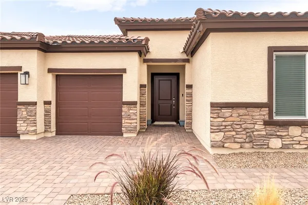 $679,999 | 1961 Colbert Cove Court, North Las Vegas, NV 89084