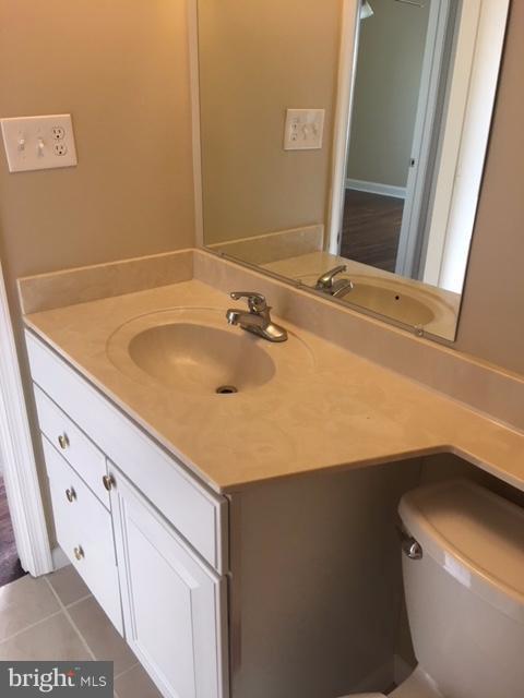 342 Savannah Road Baltimore, MD 21221 - Photo 8 of 21 Bath