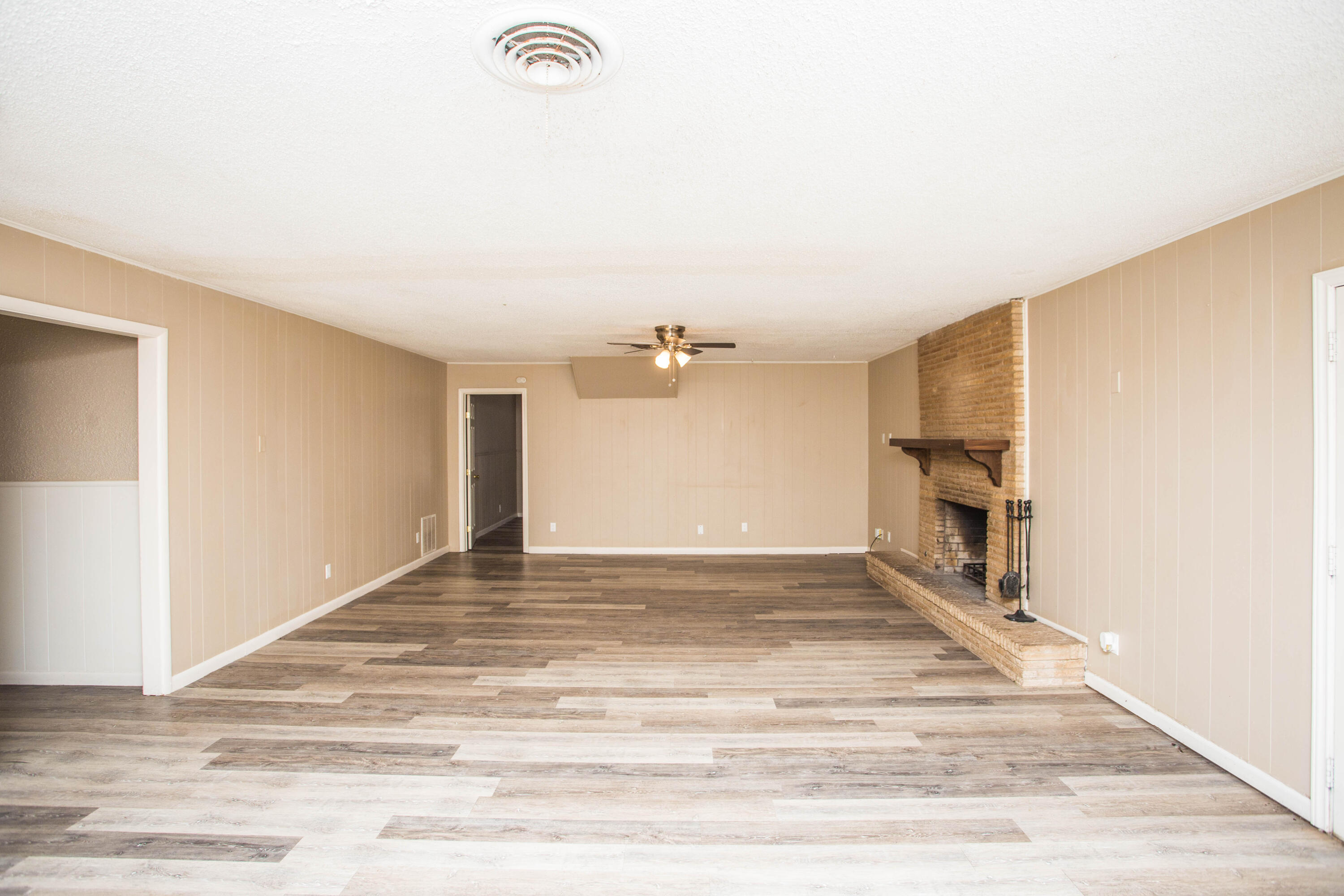 4309 42nd Street Lubbock, TX 79413 - Photo 3 of 25 a view of an empty room