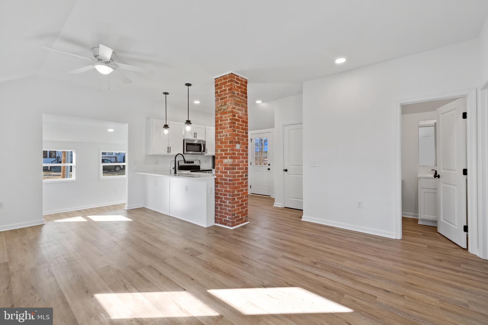 28272 Riverside Drive Salisbury, MD 21801 - Photo 25 of 30 Bright, airy space with rustic charm.