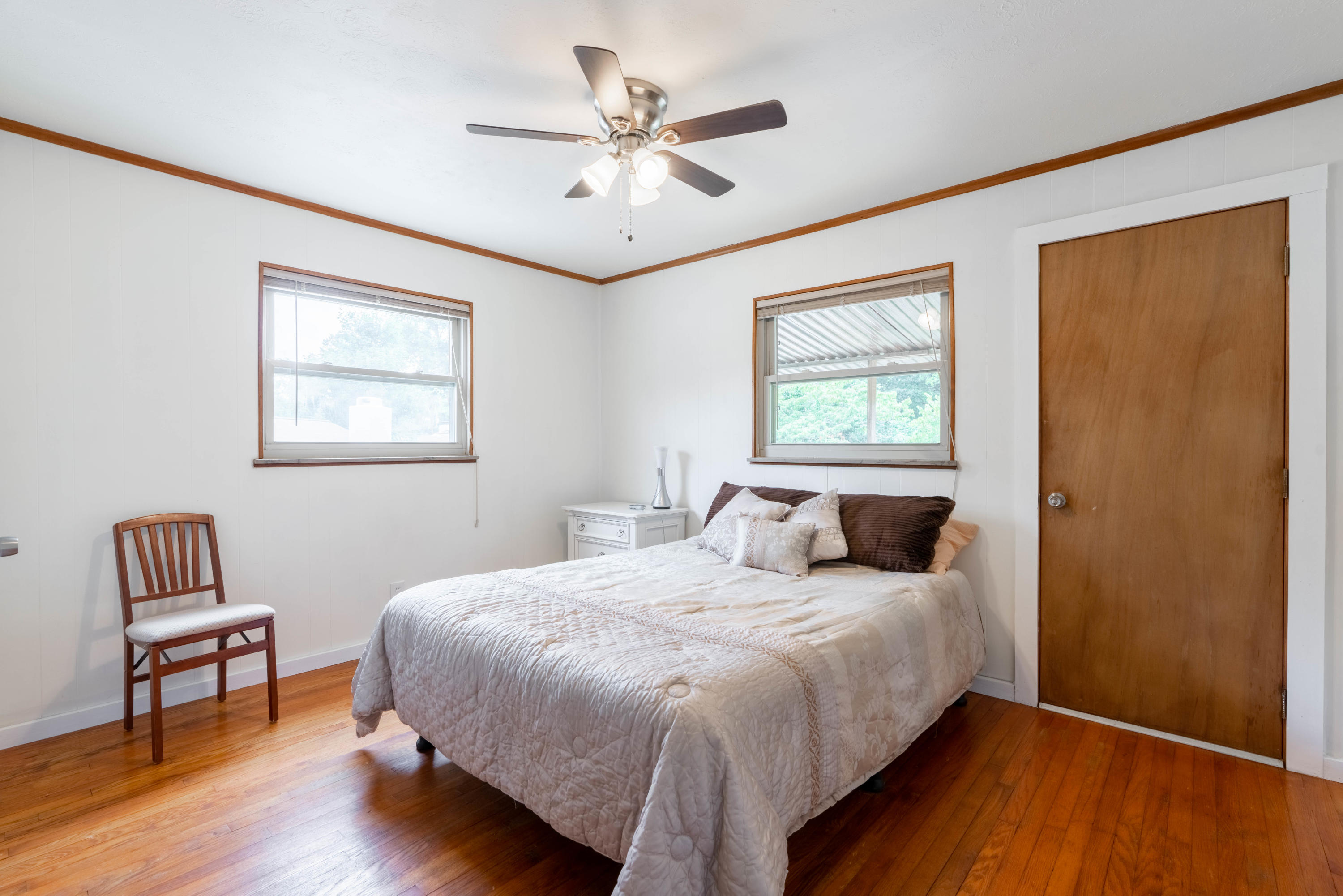 112 West Farragut Road Oak Ridge, TN 37830 - Photo 14 of 18 Bedroom 2
