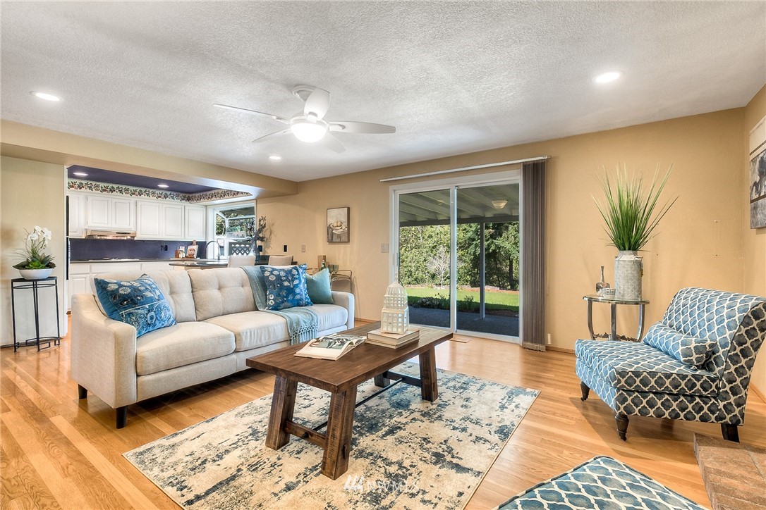 14610 Southeast 165th Place Renton, WA 98058 - Photo 12 of 38 Gallery Image 12