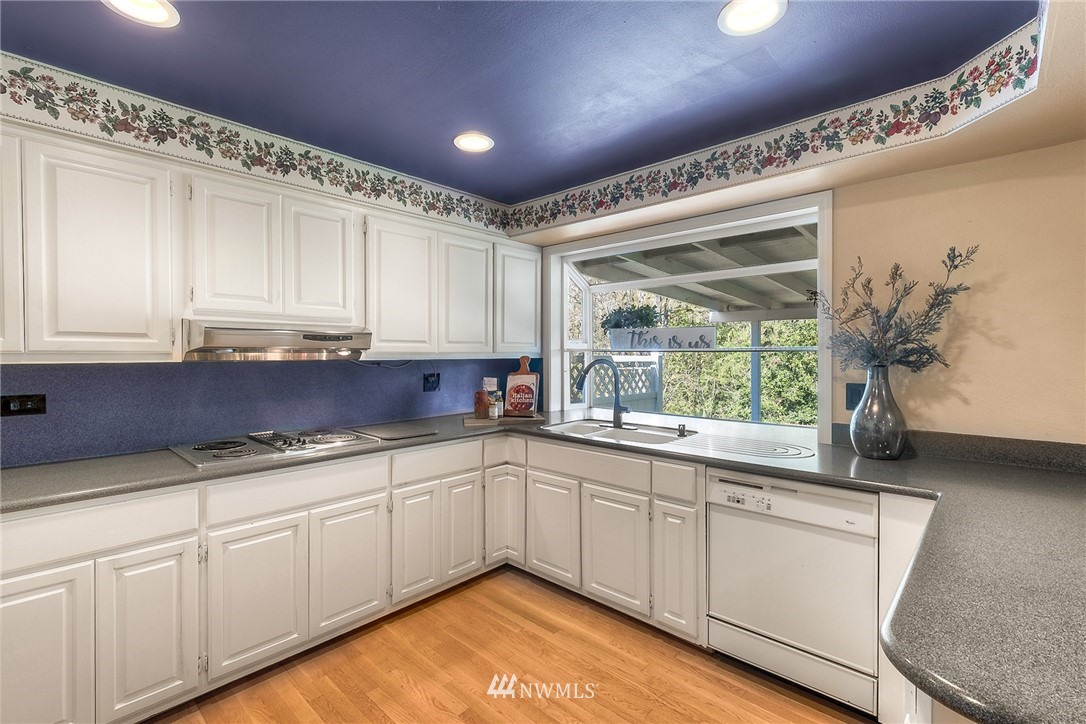 14610 Southeast 165th Place Renton, WA 98058 - Photo 15 of 38 Gallery Image 15