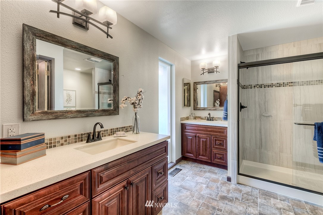 14610 Southeast 165th Place Renton, WA 98058 - Photo 20 of 38 Gallery Image 20