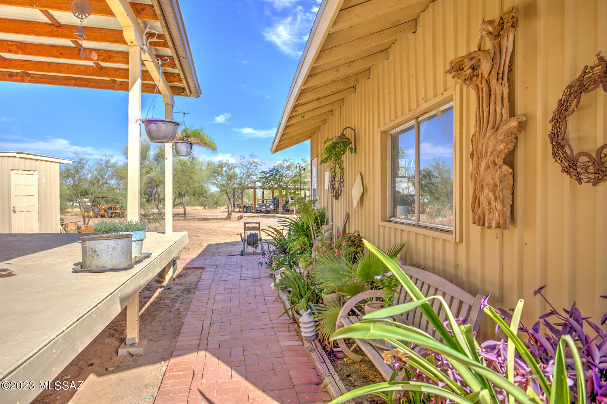 8670 South Marstellar Road Tucson, AZ 85736 - Photo 8 of 47 Gallery Image 8