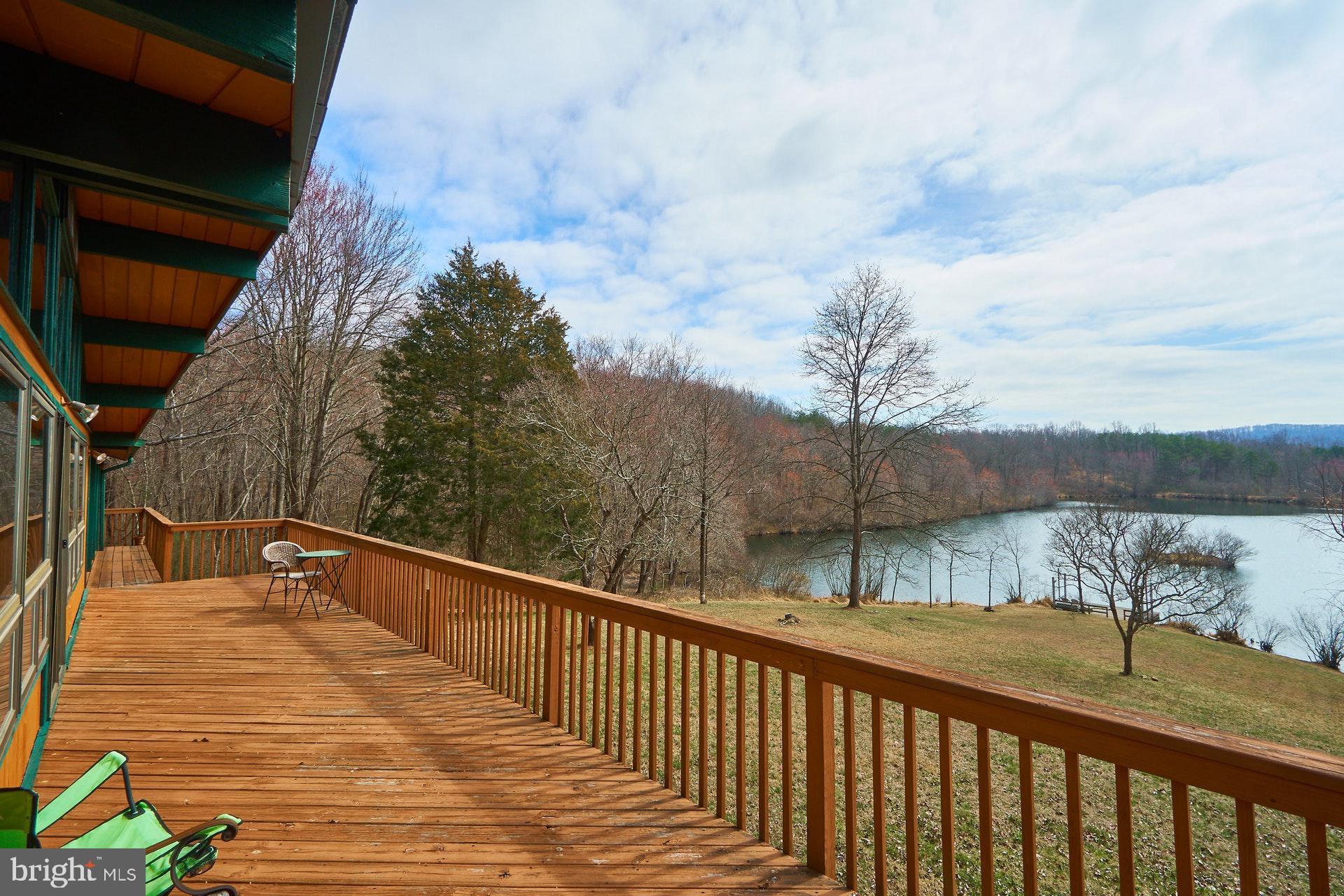 14045 Hume Road Hume, VA 22639 - Photo 4 of 43 Huge deck over looks Lake Linda